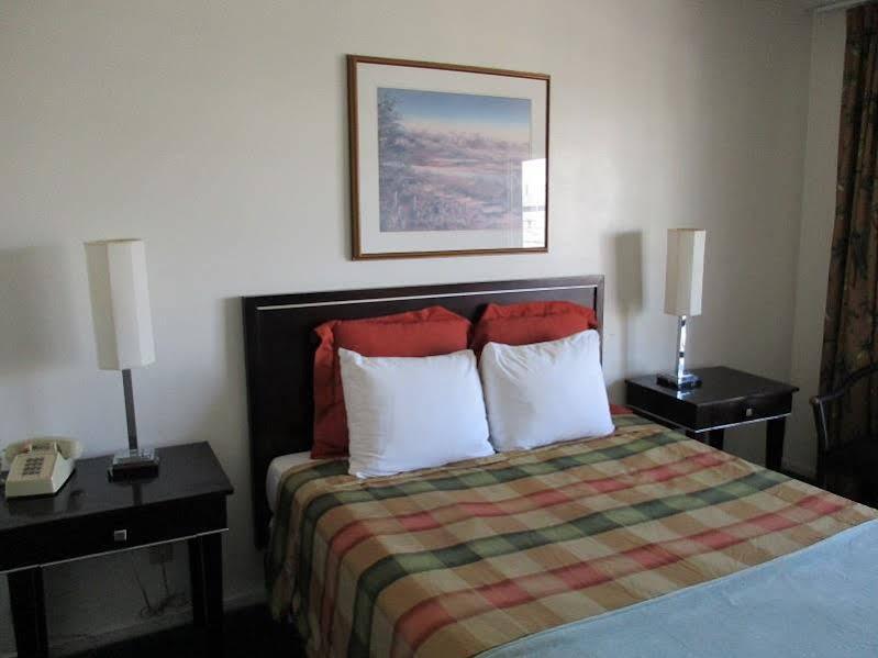 Lax Suites Ел Сегундо Екстериор снимка