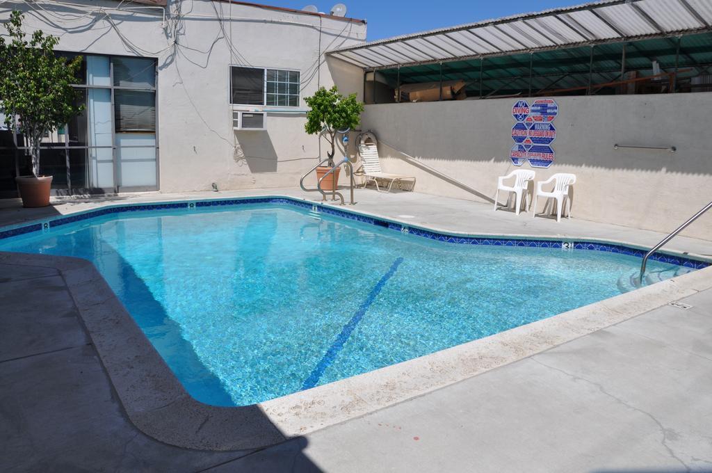 Lax Suites Ел Сегундо Екстериор снимка